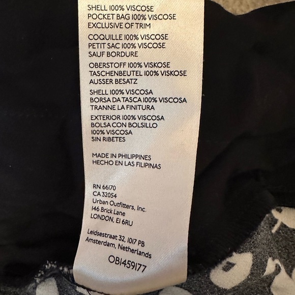 Anthropologie Maeve Cherry Black Ruffle Shorts Size M Flirty Beachy Festival EUC - Picture 8 of 8